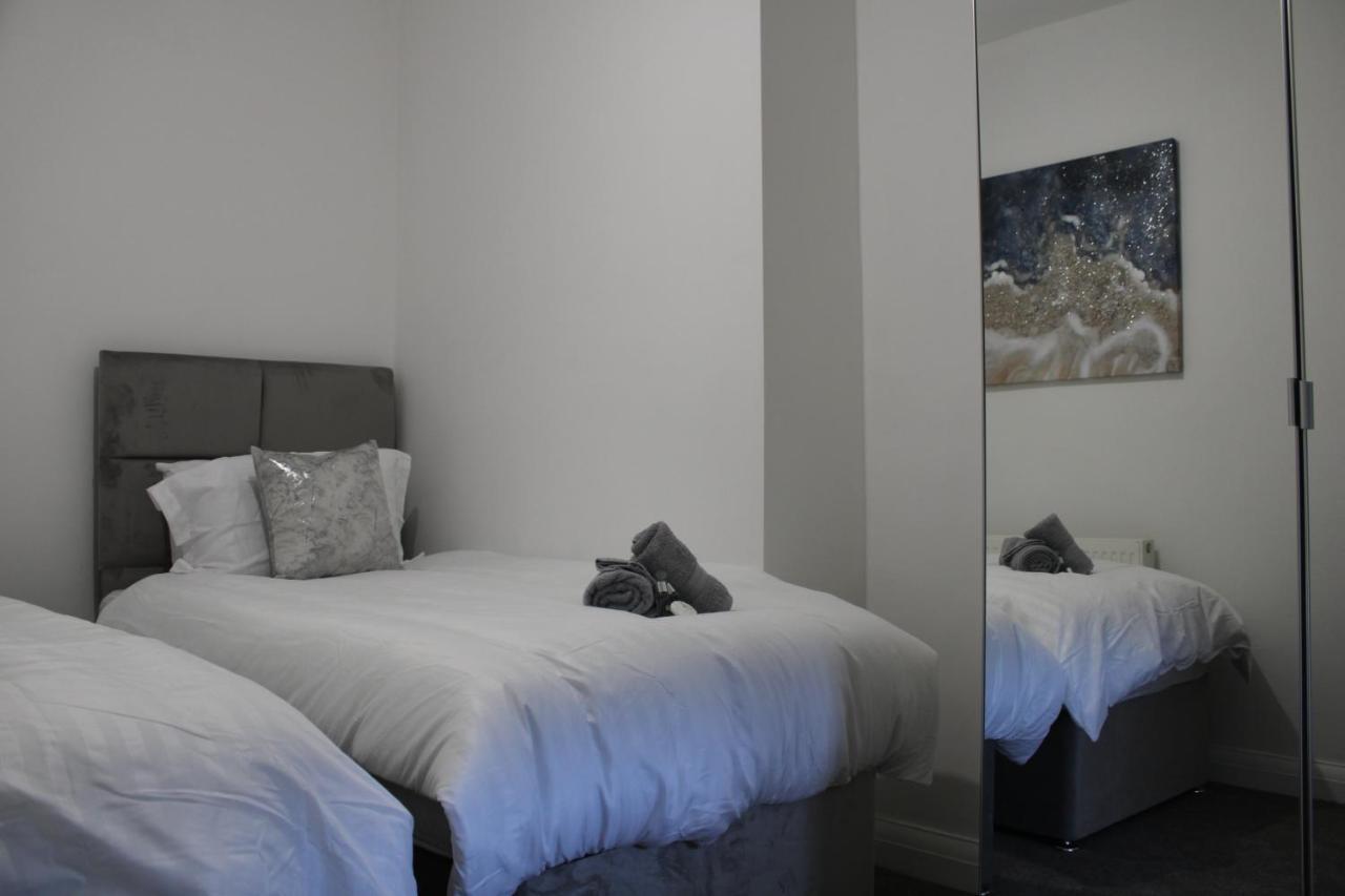 Beautiful, Spacious, Old Trafford Home Manchester Kültér fotó